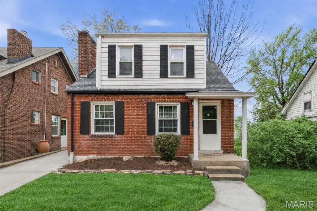 6136 Victoria Avenue, Saint Louis, MO 63139 - #1