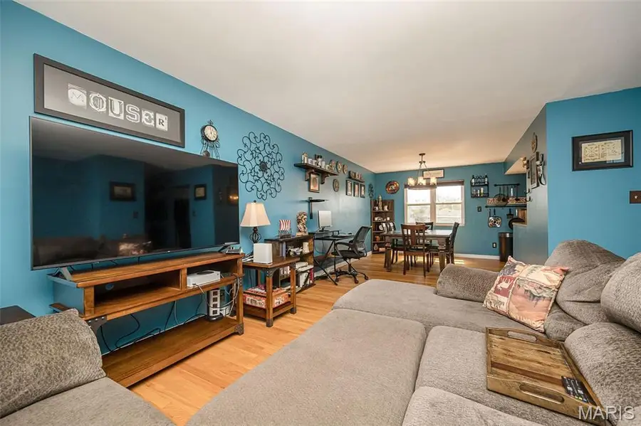 28 James Court, Ballwin, MO 63021 - #3