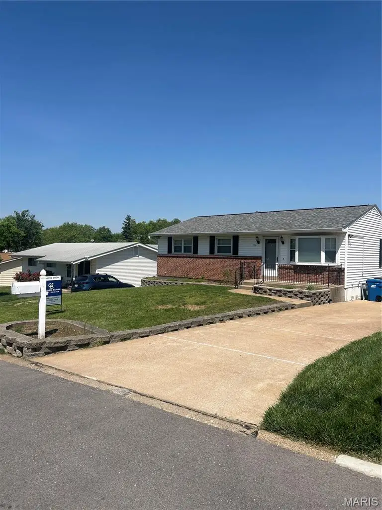 11141 Pine Forest Drive, Saint Louis, MO 63126 - #1