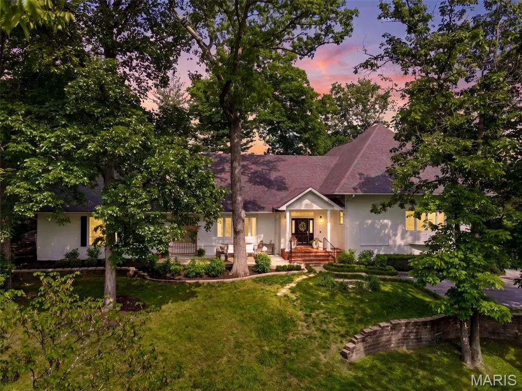 2480 Town And Country Lane, Missouri River, MO 63131 - #1