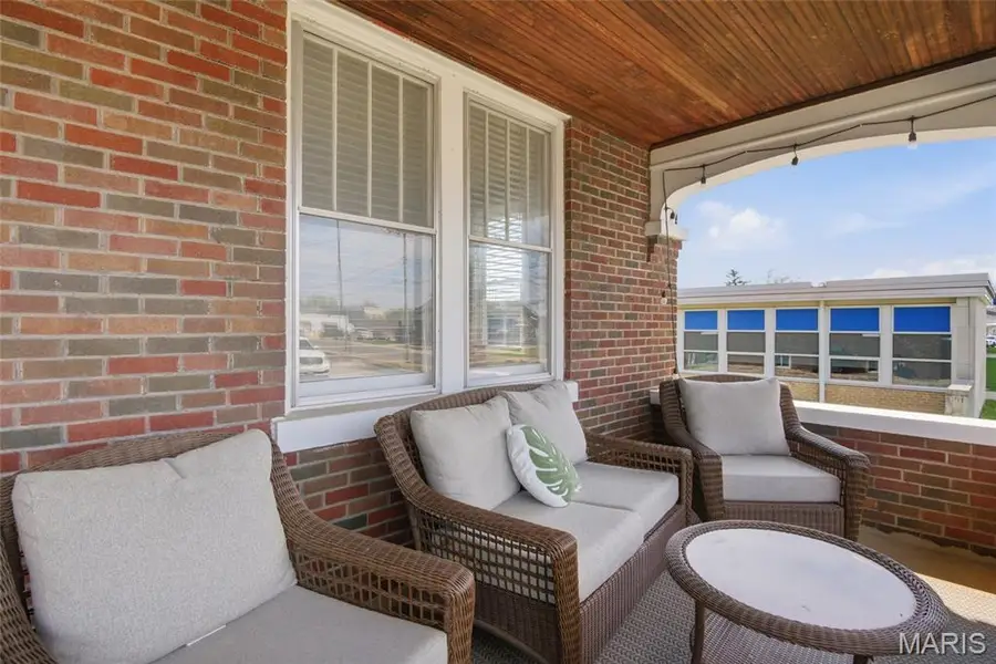 127 S Rapp Avenue, Columbia, IL 62236 - #3