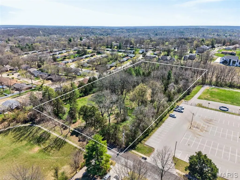 1400 Flora Del Drive, Fenton, MO 63026 - #1