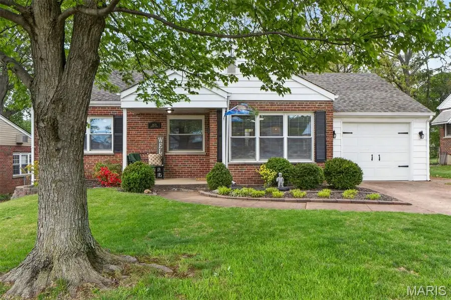 1439 Lanvale Drive, Webster Groves, MO 63119 - #2