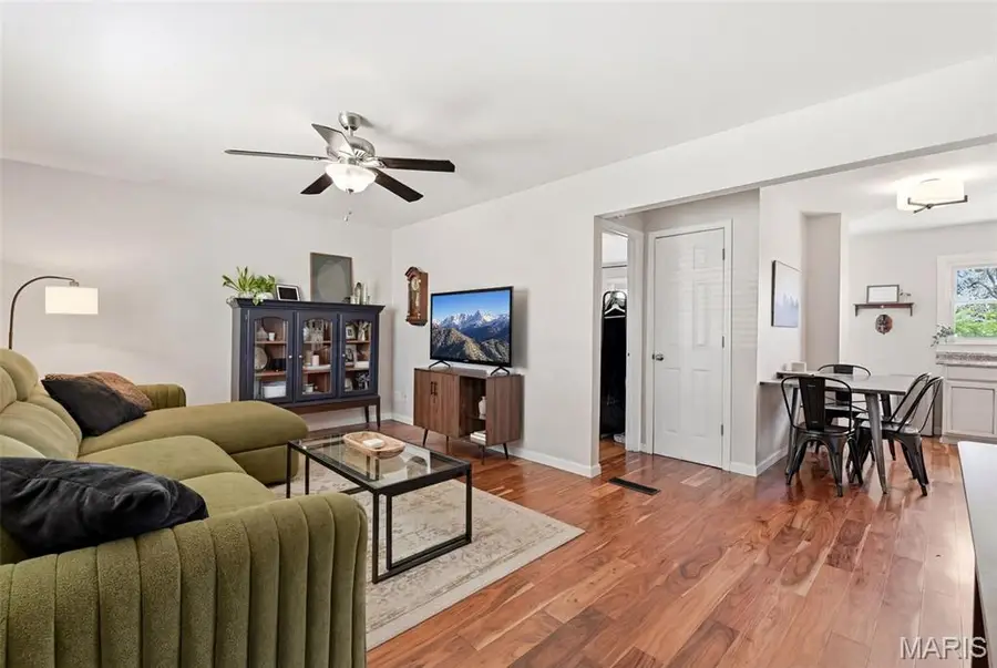 130 Saint Antoine Street, Florissant, MO 63031 - #3