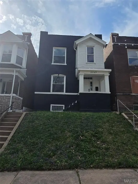 4449 Nebraska Avenue, St Louis, MO 63111