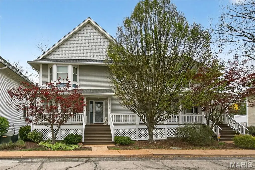 1187 Hawken Place, Webster Groves, MO 63119 - #1