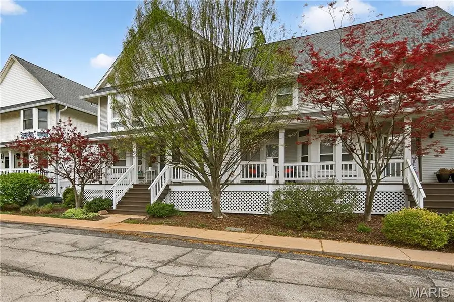 1187 Hawken Place, Webster Groves, MO 63119 - #3