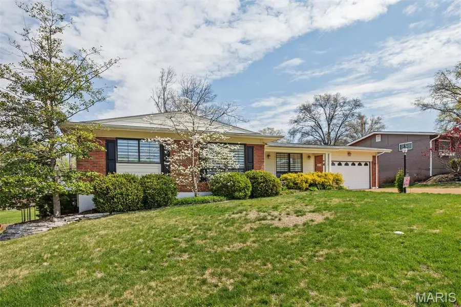 9210 Cordoba Lane, Crestwood, MO 63126 - #2