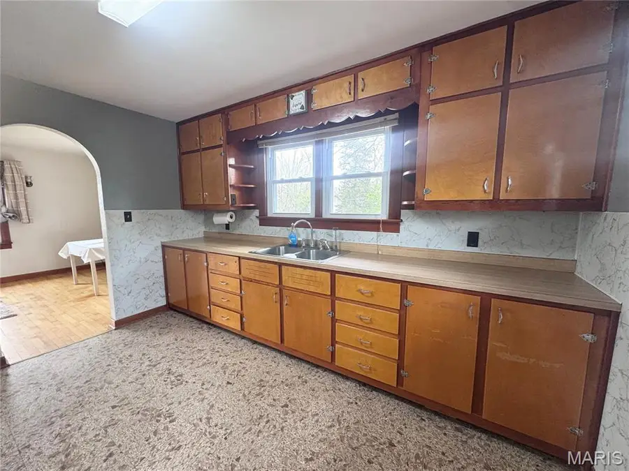 911 Pine Street, Hannibal, MO 63401 - #3