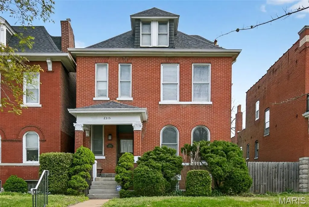 2315 Russell Boulevard, Saint Louis, MO 63104 - #1