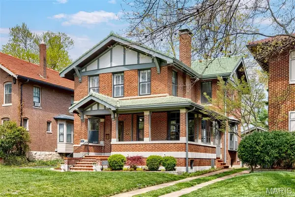 7163 Washington Avenue, University City, MO 63130