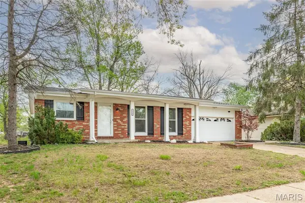 11962 Nero Drive, Florissant, MO 63033