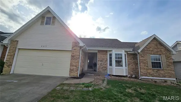 337 Misty Valley Drive, St Peters, MO 63376
