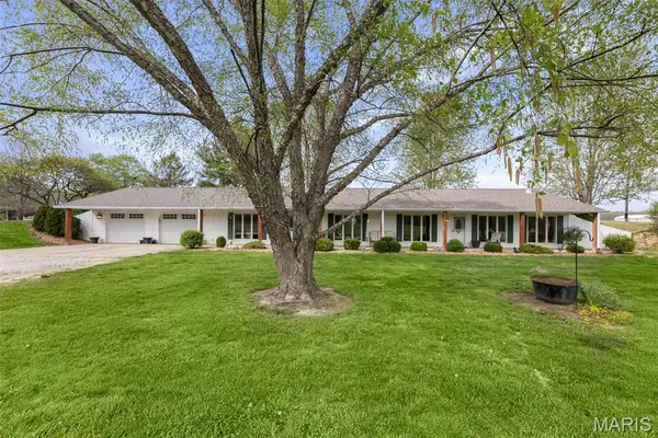 4837 Rocky Branch Road, Bethalto, IL 62010