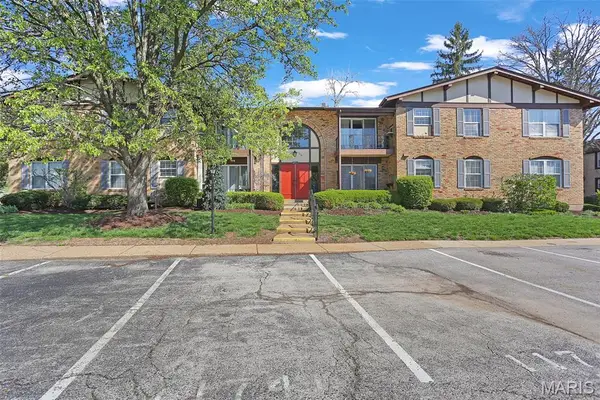 11741 Casa Grande Drive #G, St Louis, MO 63146