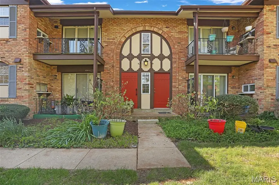11741 Casa Grande Drive #G, Saint Louis, MO 63146 - #2