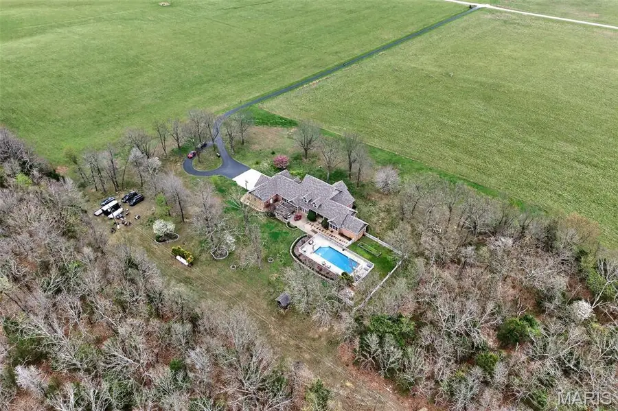 16495 Pecan Drive, Lebanon, MO 65536 - #2