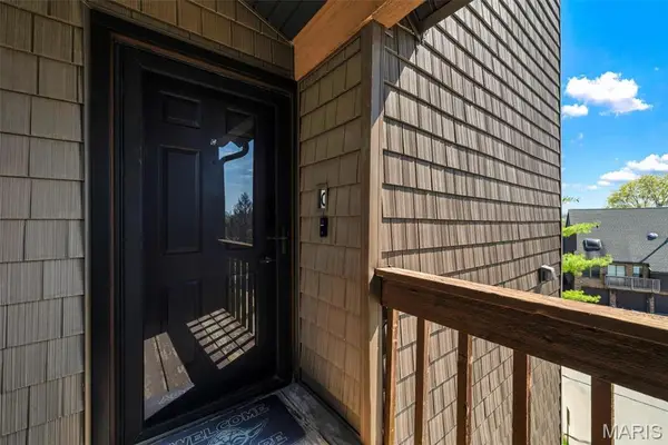 5196 Hollow Wood Court #C, St Louis, MO 63128