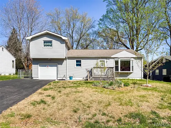 4 Marlo Drive, Belleville, IL 62226