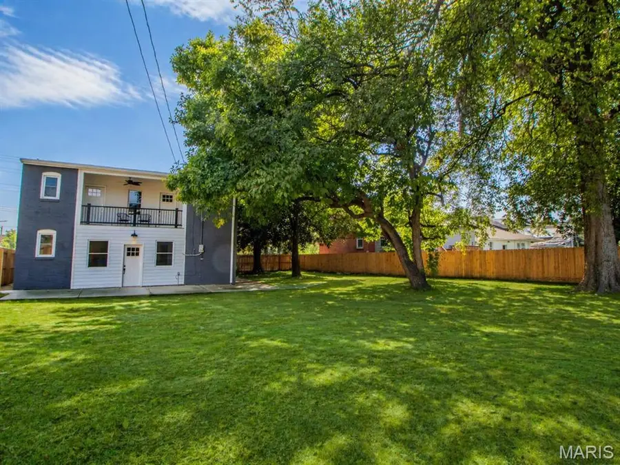 6901 Pennsylvania Avenue, Saint Louis, MO 63111 - #3