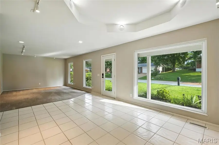 13102 Cannes Drive, Creve Coeur, MO 63141 - #3