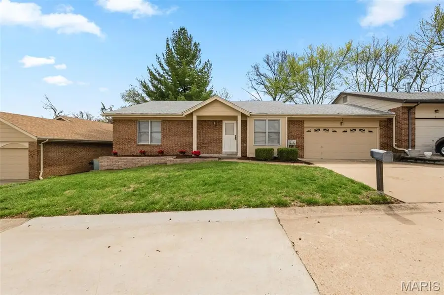 2 Tarpon Court, Florissant, MO 63033 - #2