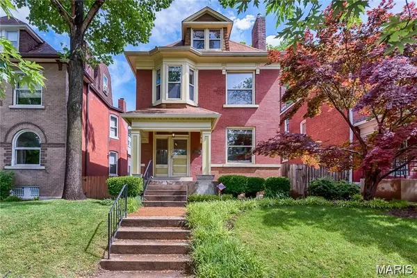 3705 Juniata Street, St Louis, MO 63116