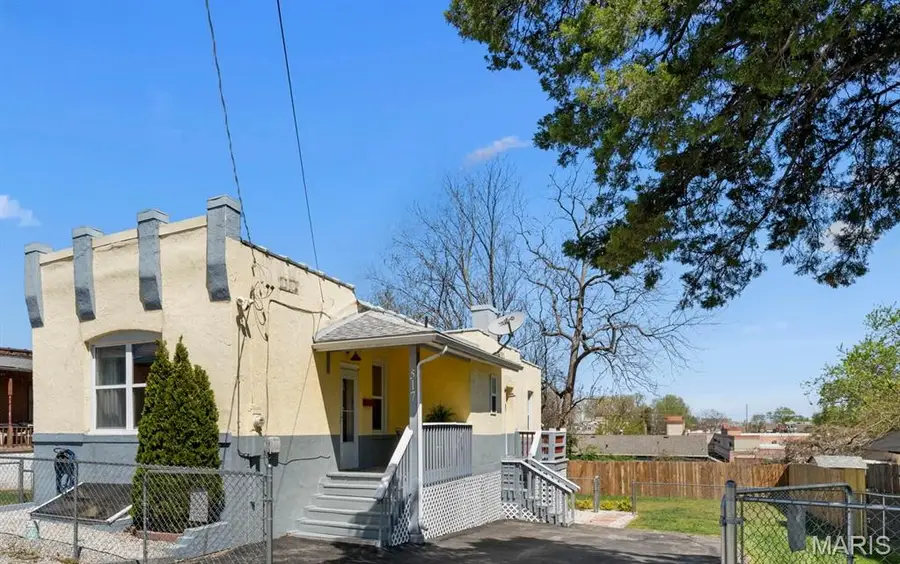 517 Jeffords Street, Saint Louis, MO 63125 - #2