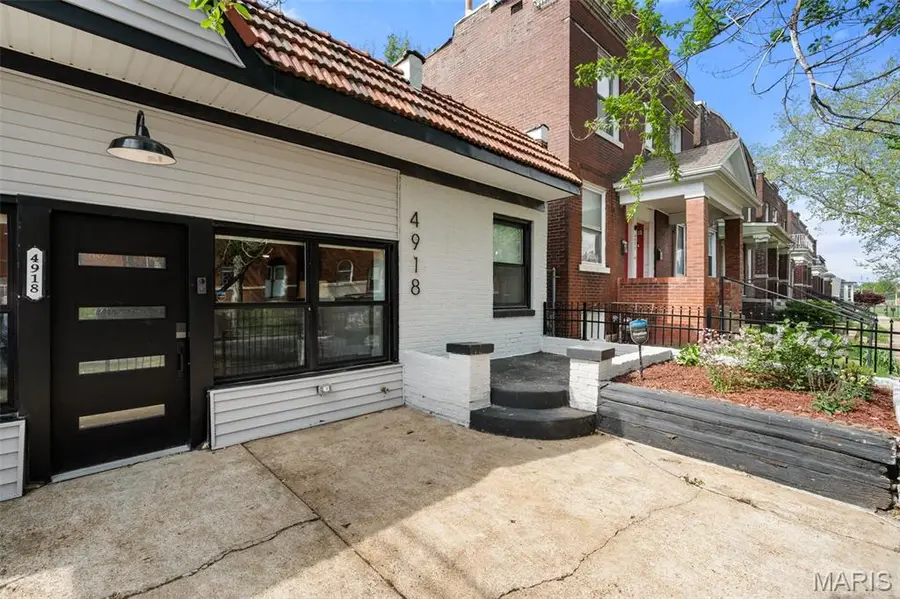 4918 Wise Avenue, Saint Louis, MO 63110 - #3