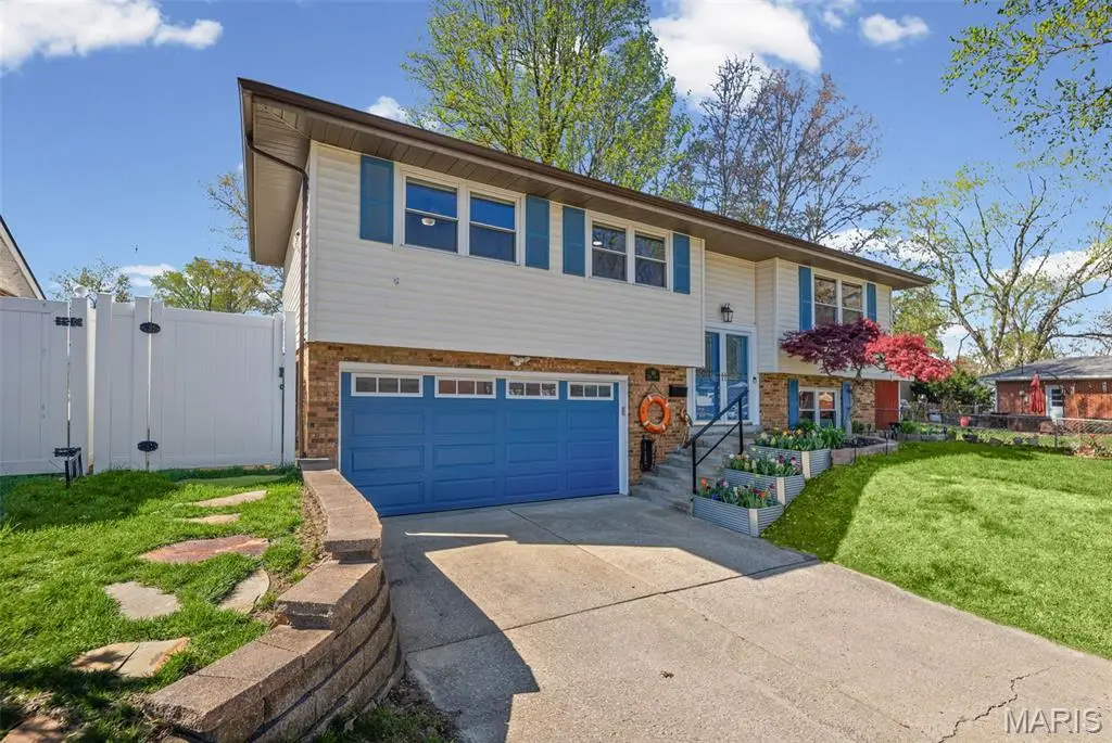 105 W Jackson Street, Ofallon, IL 62269 - #1