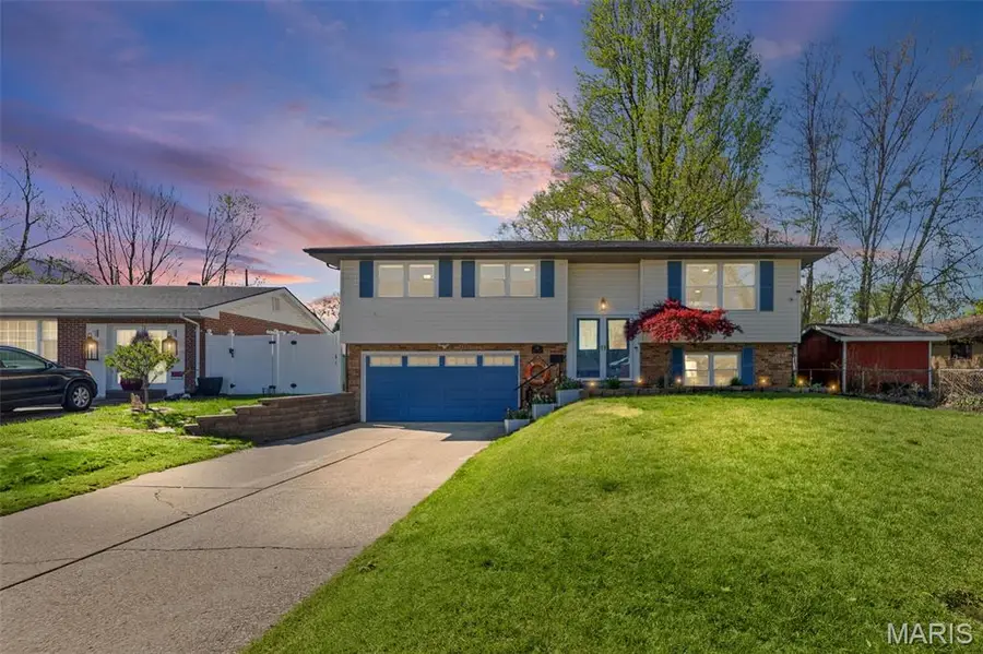 105 W Jackson Street, Ofallon, IL 62269 - #2