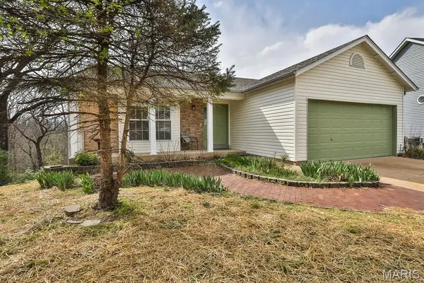 853 Crescent Ridge, Valley Park, MO 63088