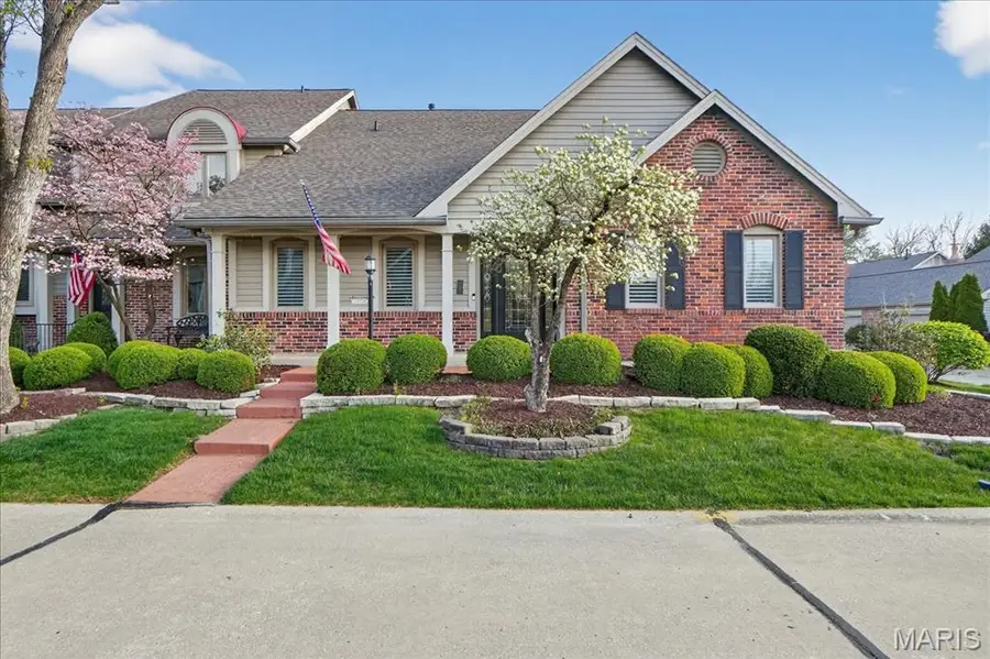 14318 Valley Meadow Court E, Chesterfield, MO 63017 - #2