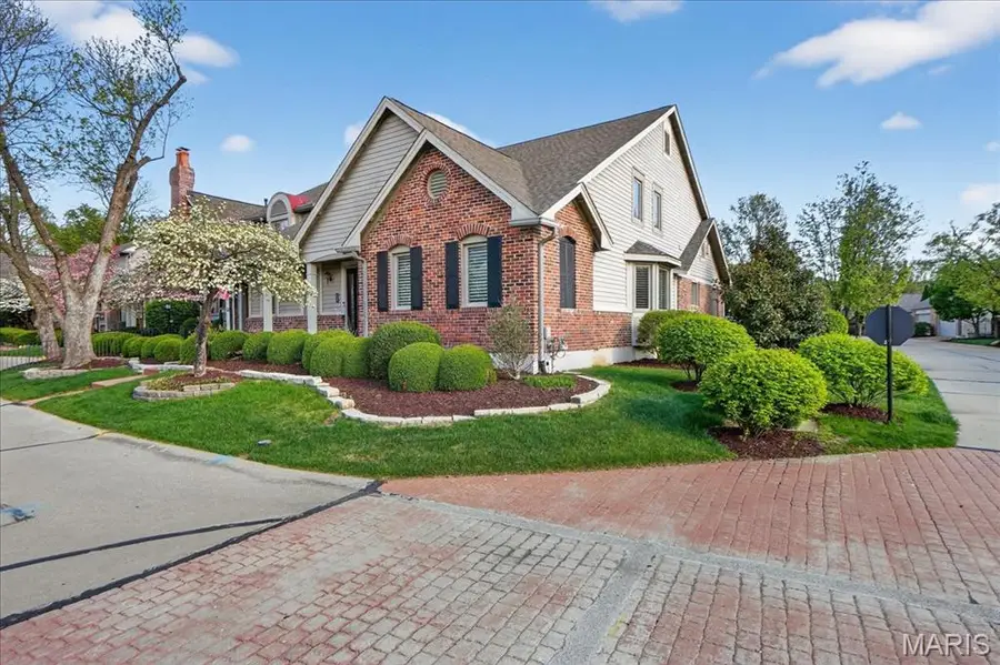 14318 Valley Meadow Court E, Chesterfield, MO 63017 - #3