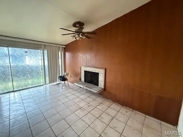 10027 Grosvenor Drive, Saint Louis, MO 63137 - #3