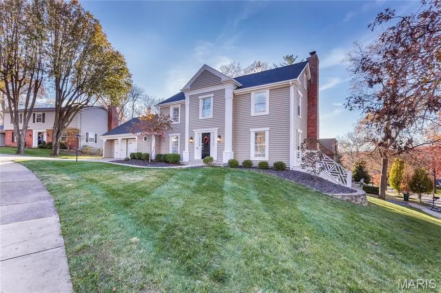 745 Haw Thicket Lane, Saint Louis, MO 63131 - #2