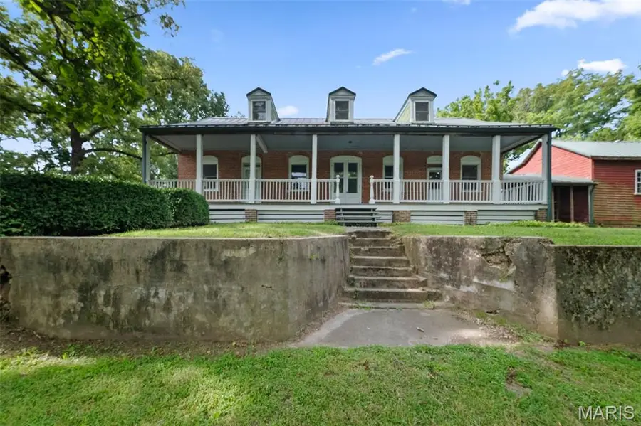 205 E 8th Street, Hermann, MO 65041 - #3