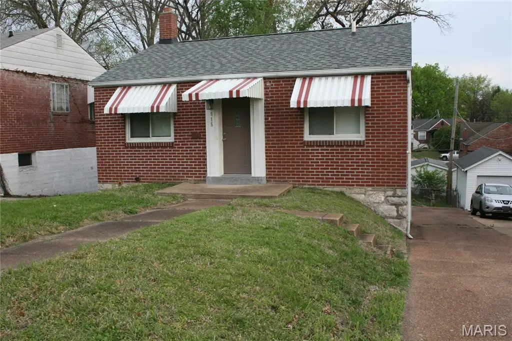 515 Kingston Drive, Saint Louis, MO 63125 - #1