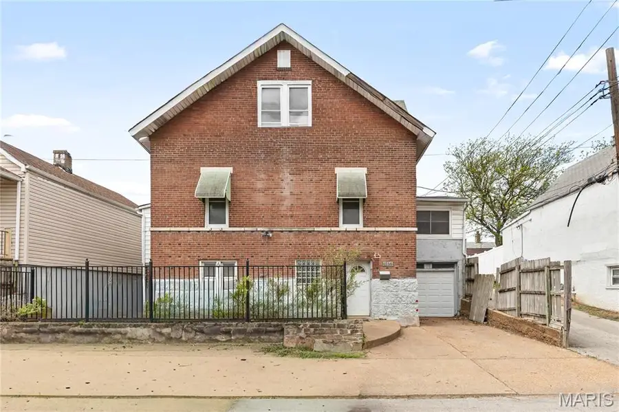 1719 Edwards Street, Saint Louis, MO 63110 - #2