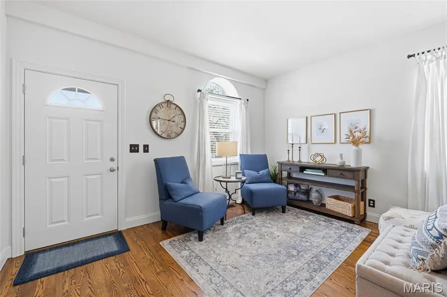 5250 Wilson Avenue, Saint Louis, MO 63110 - #3