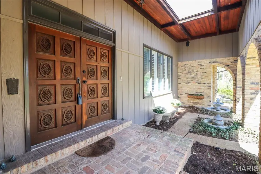 10 Kings Pond Road, Glendale, MO 63122 - #2