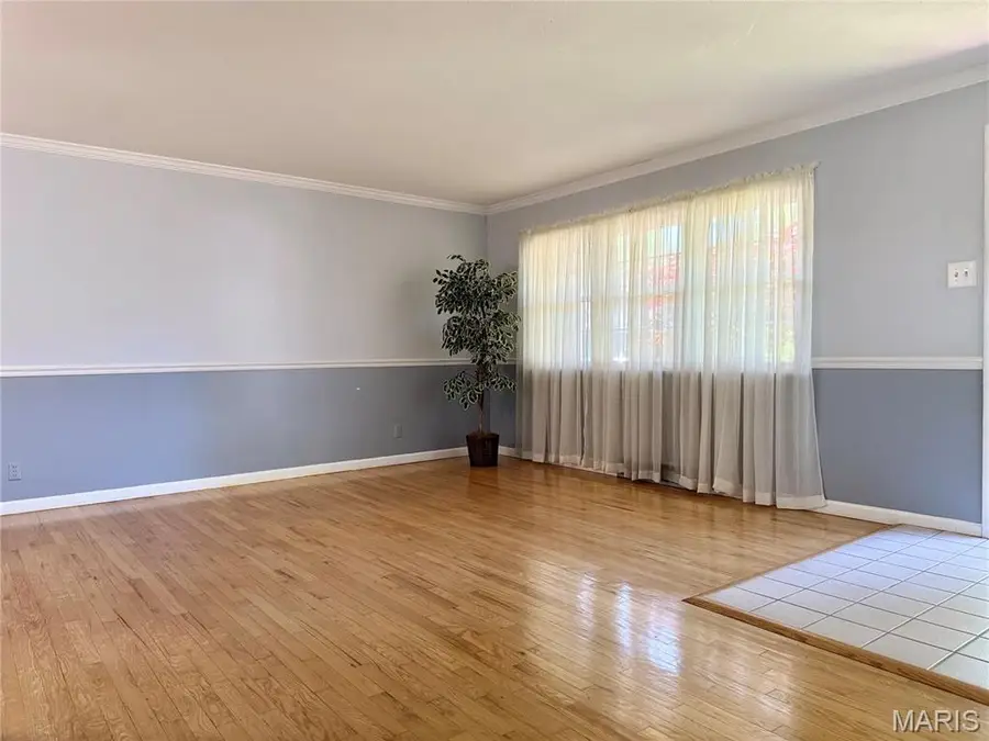 1330 Spring Valley Drive, Florissant, MO 63033 - #3