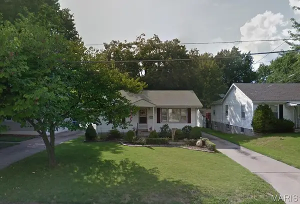 3751 Raymond Avenue, Bridgeton, MO 63044