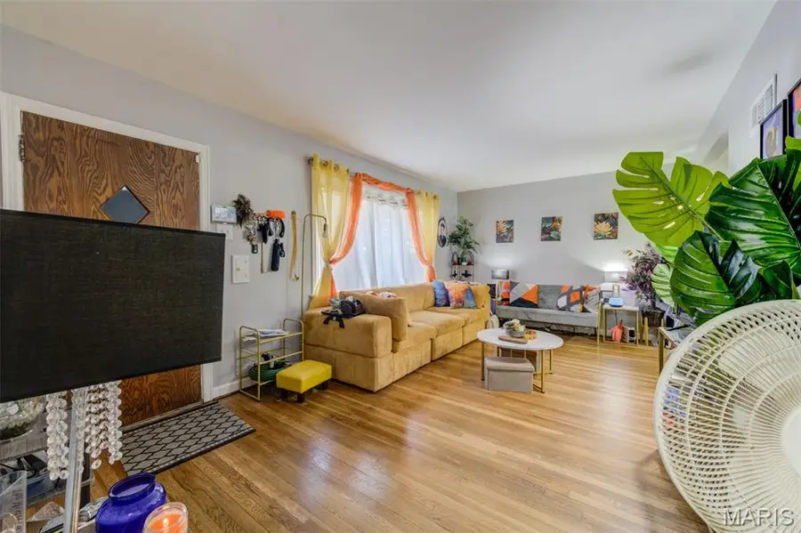 9235 Filibert Drive, Saint Louis, MO 63137 - #3