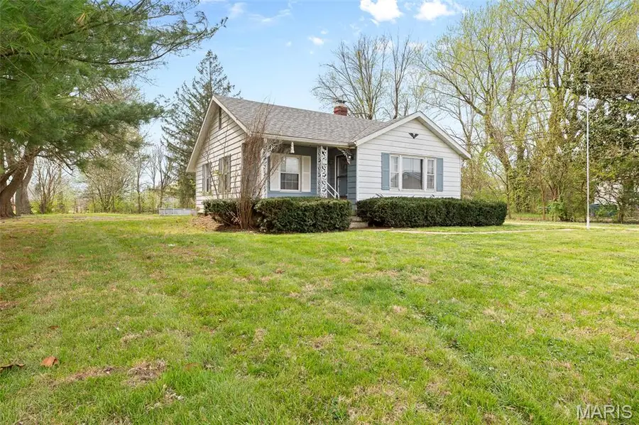 1406 California Avenue, Collinsville, IL 62234 - #2