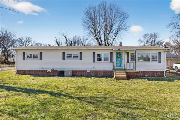 101 N Ruby Lane, Fairview Heights, IL 62208