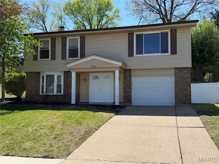 2543 Wesford Drive, Maryland Heights, MO 63043 - #2