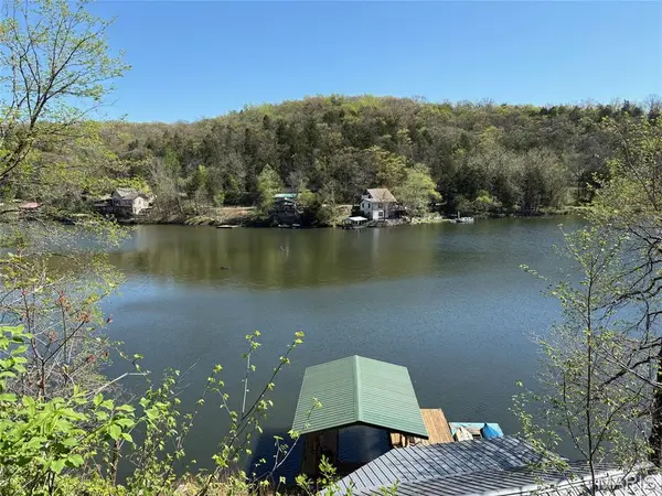 29 Lake Trail, New Florence, MO 63363