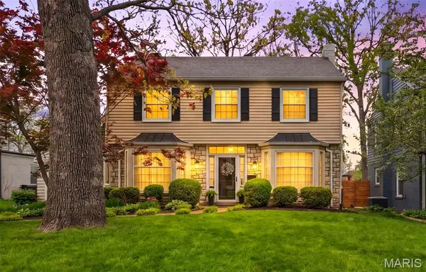 325 Woodside Drive, Kirkwood, MO 63122