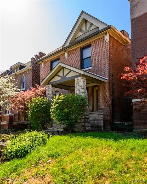 4222 Flad Avenue, Saint Louis, MO 63110 - #3